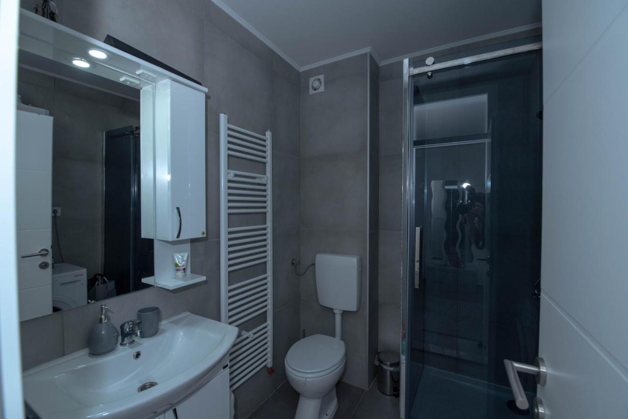 Athena Apartman Lukavica ภายนอก รูปภาพ