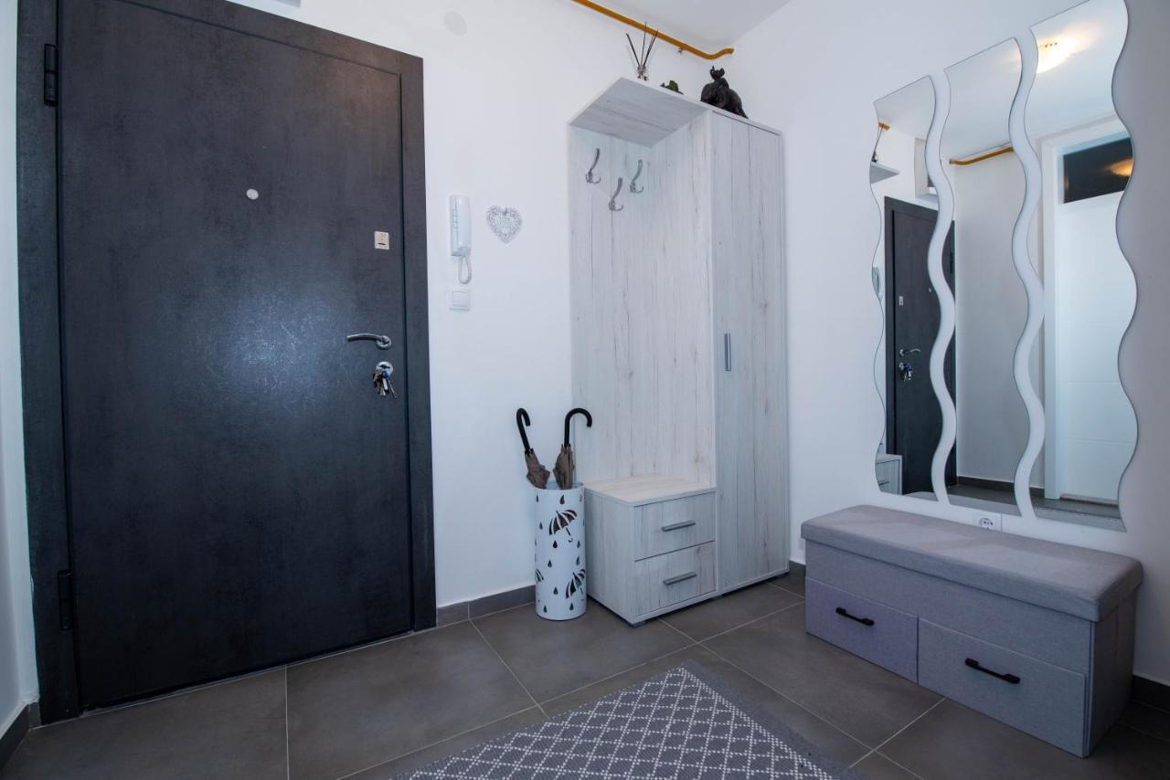 Athena Apartman Lukavica ภายนอก รูปภาพ