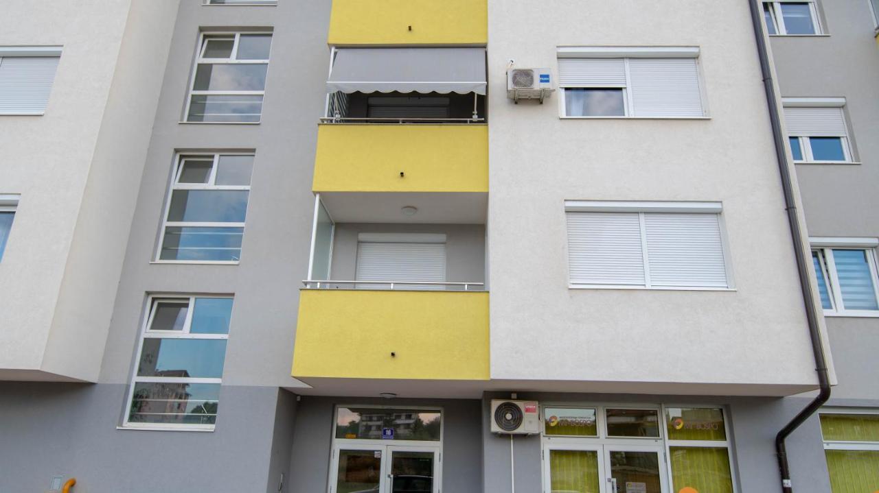 Athena Apartman Lukavica ภายนอก รูปภาพ