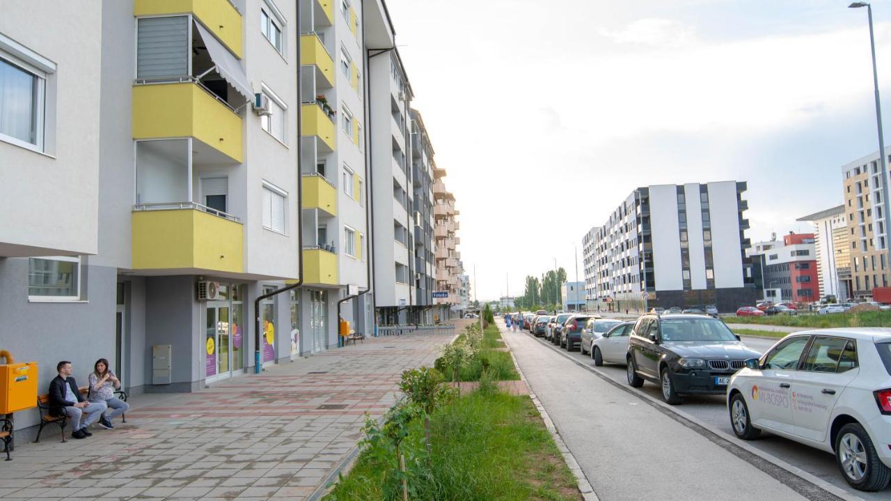 Athena Apartman Lukavica ภายนอก รูปภาพ