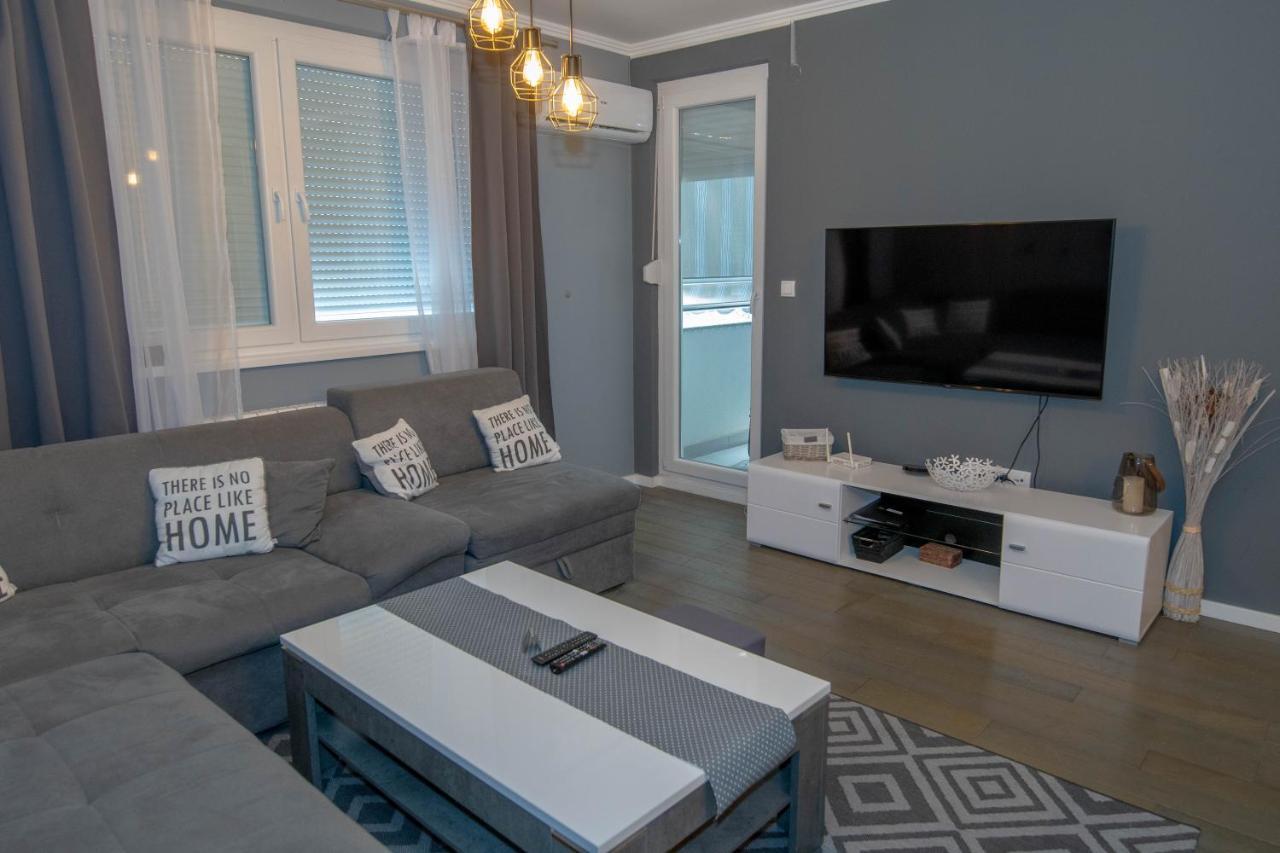 Athena Apartman Lukavica ภายนอก รูปภาพ