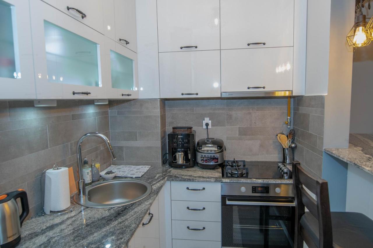 Athena Apartman Lukavica ภายนอก รูปภาพ